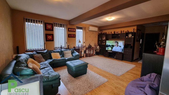 Vanzare apartament 3 camere Brancoveanu, str. Mixandrei, parter, 80 mp, curte proprie 55 mp, mobilat