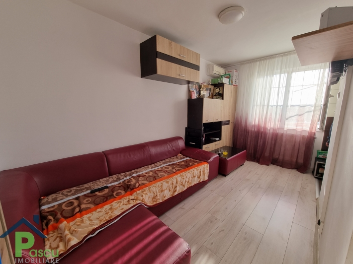 Vanzare garsoniera confort III Brancoveanu, Melinesti, apropiere metrou, bloc reabilitat, gaze